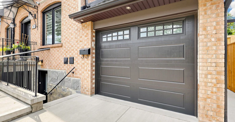 Upper-10 Warbeck Place, Toronto, ON, M9R 3C3
