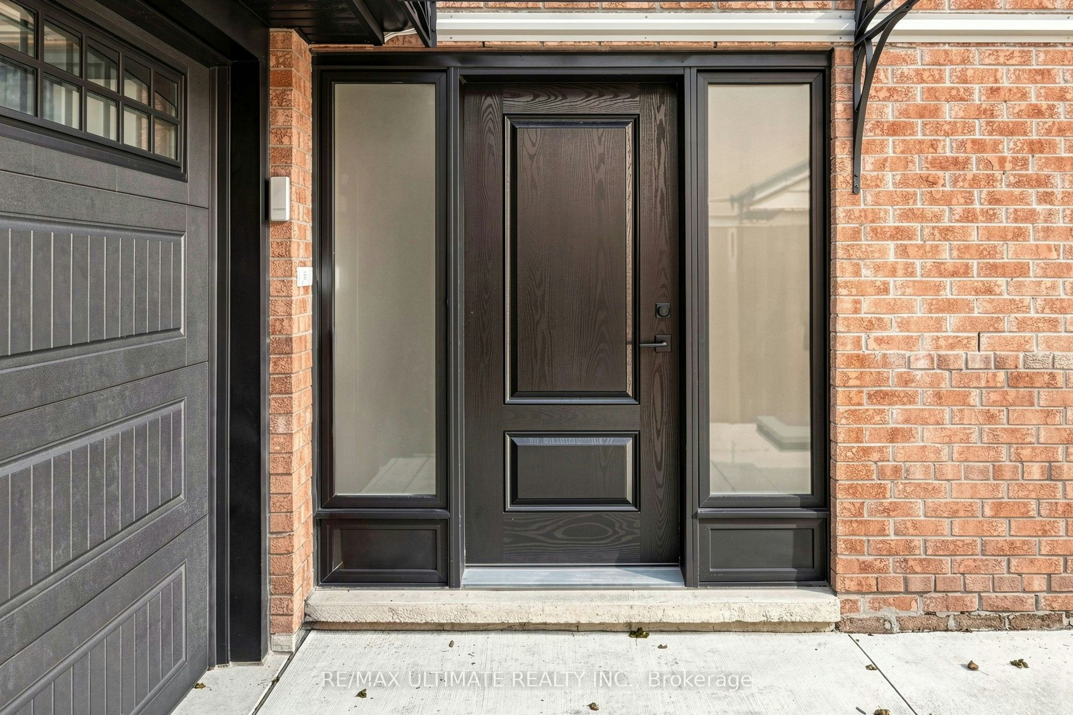 Upper-10 Warbeck Place, Toronto, ON, M9R 3C3 - 16