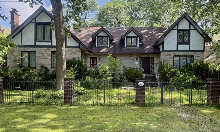 2123 Gordon Drive