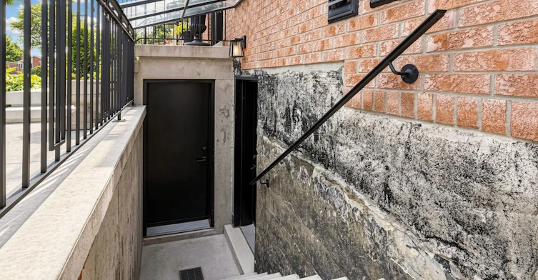 Lower-10 Warbeck Place, Toronto, ON, M9R 3C3 - 2