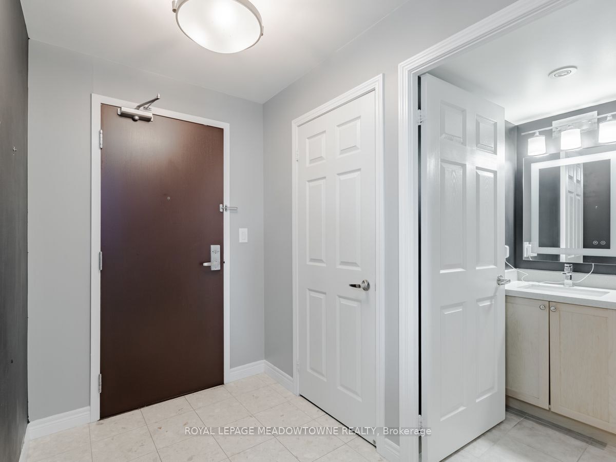 3006-208 Enfield Place, Mississauga, ON, L5B 0G8 - 4
