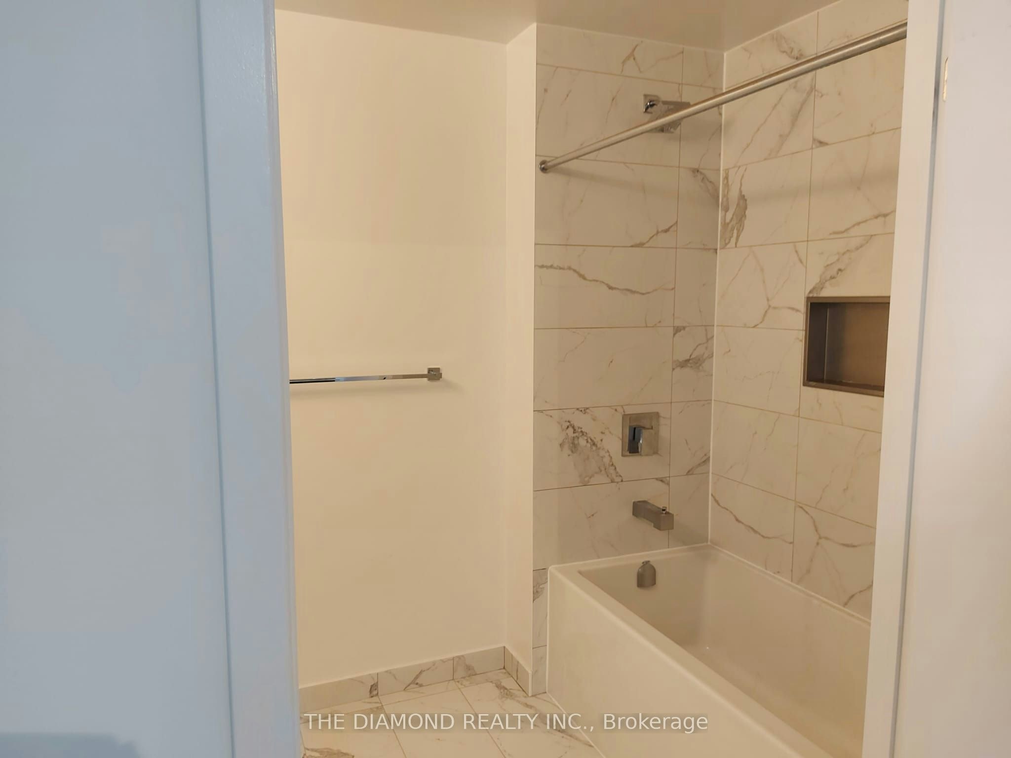 2711-4065 Confederation Parkway, Mississauga, ON, L5B 0L4 - 8