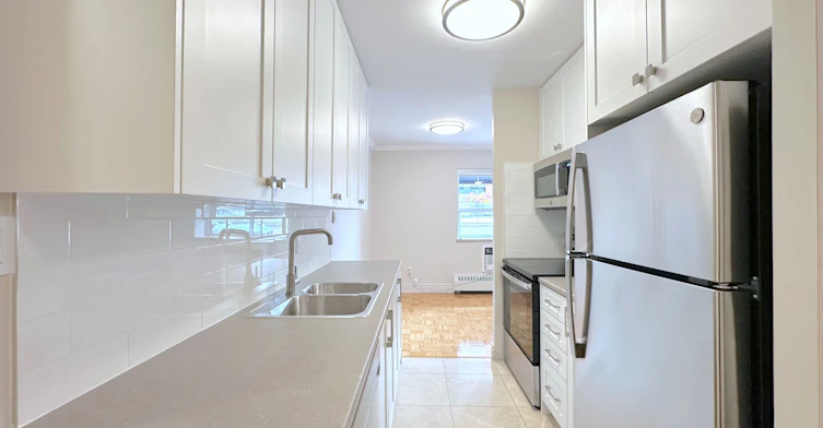 109-135 Allan Street, Oakville, ON, L6J 3N4 - 6