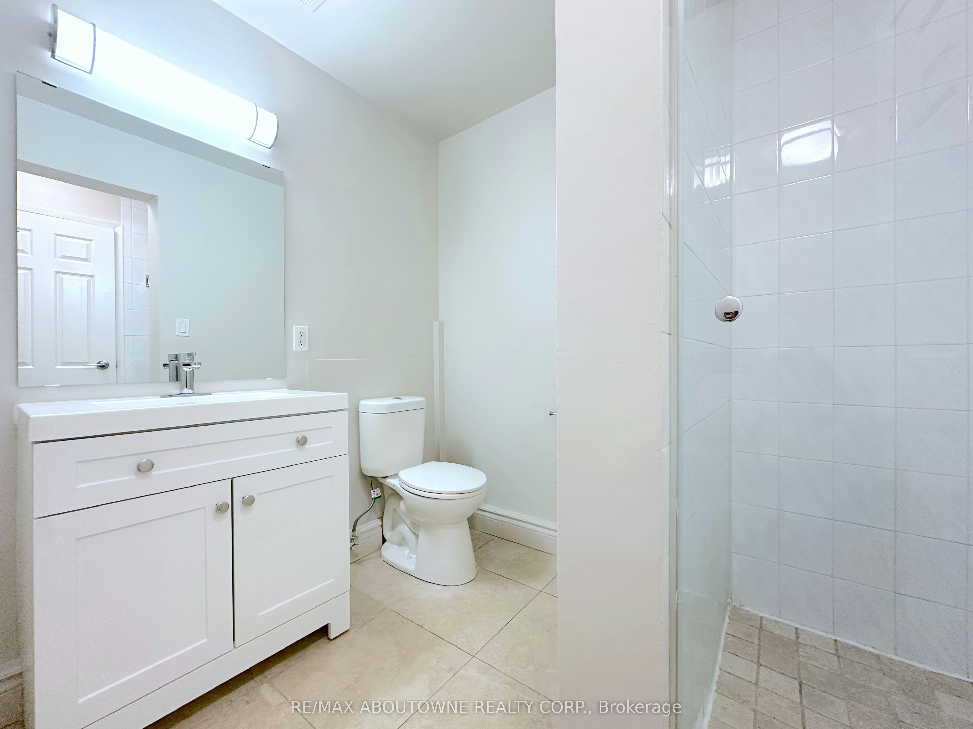 109-135 Allan Street, Oakville, ON, L6J 3N4 - 11