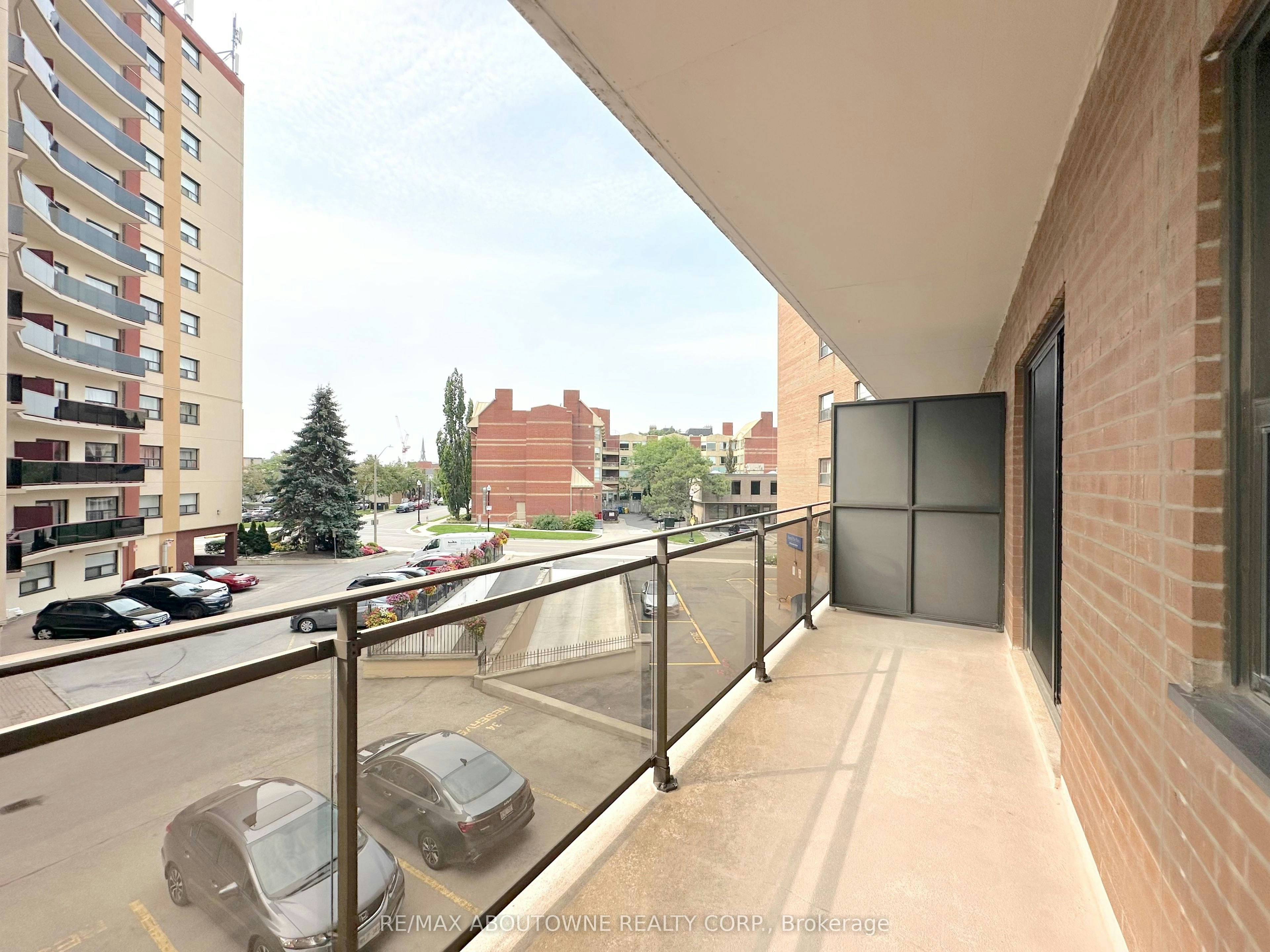 306-135 Allan Street, Oakville, ON, L6J 3N4 - 12