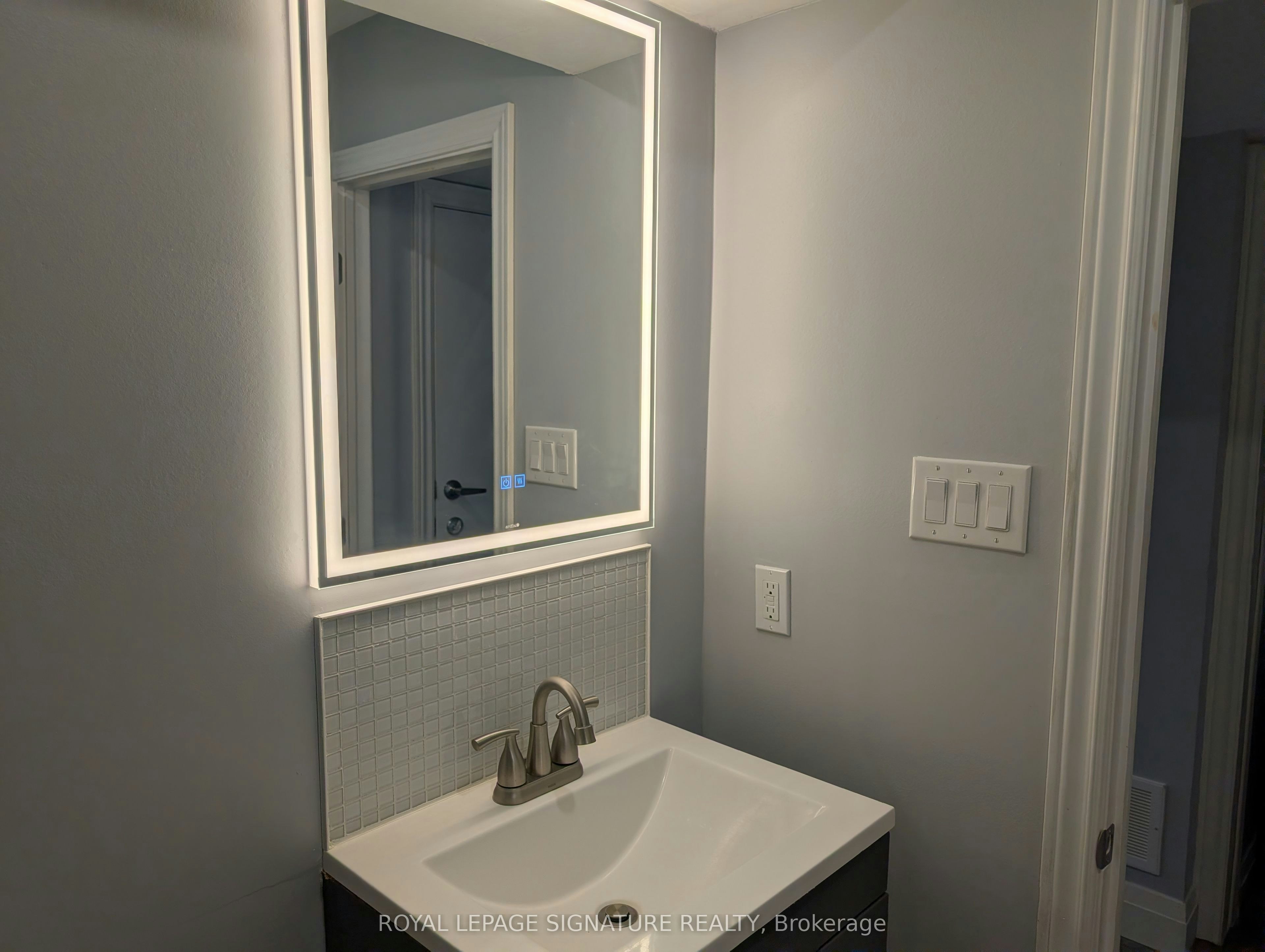 2 Henry Moody Street E, Brampton, ON, L7A 5A8 - 4