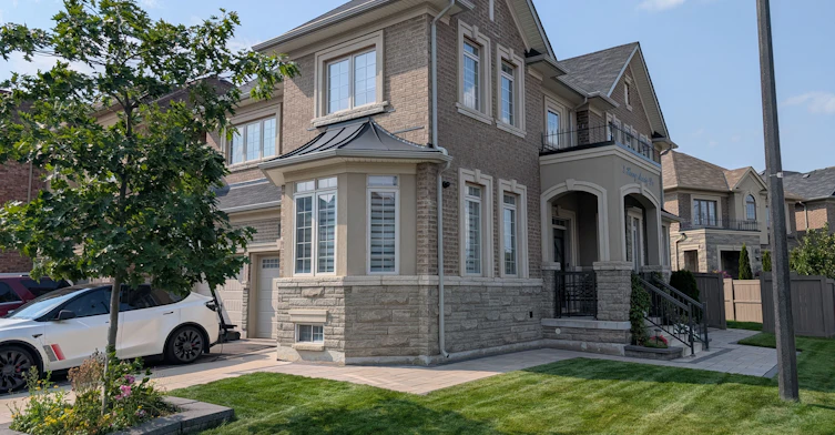 2 Henry Moody Street E, Brampton, ON, L7A 5A8