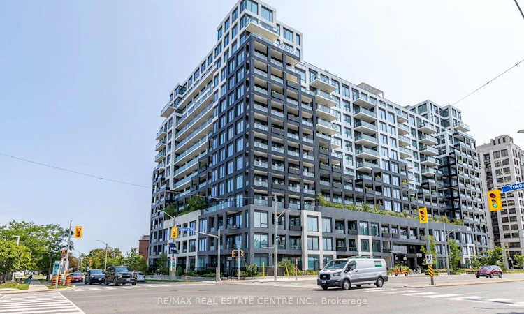 232-1100 Sheppard Avenue W