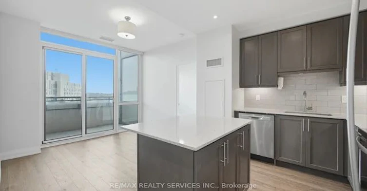 303-15 Lynch Street, Brampton, ON, L6W 0C7 - 14