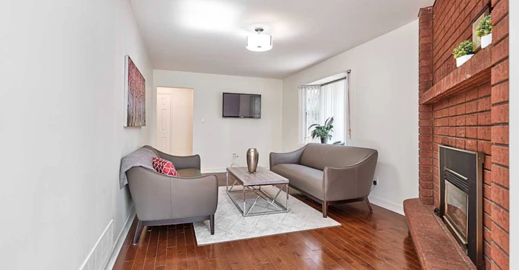 2586 Hammond Road, Mississauga, ON, L5K 1T2 - 9