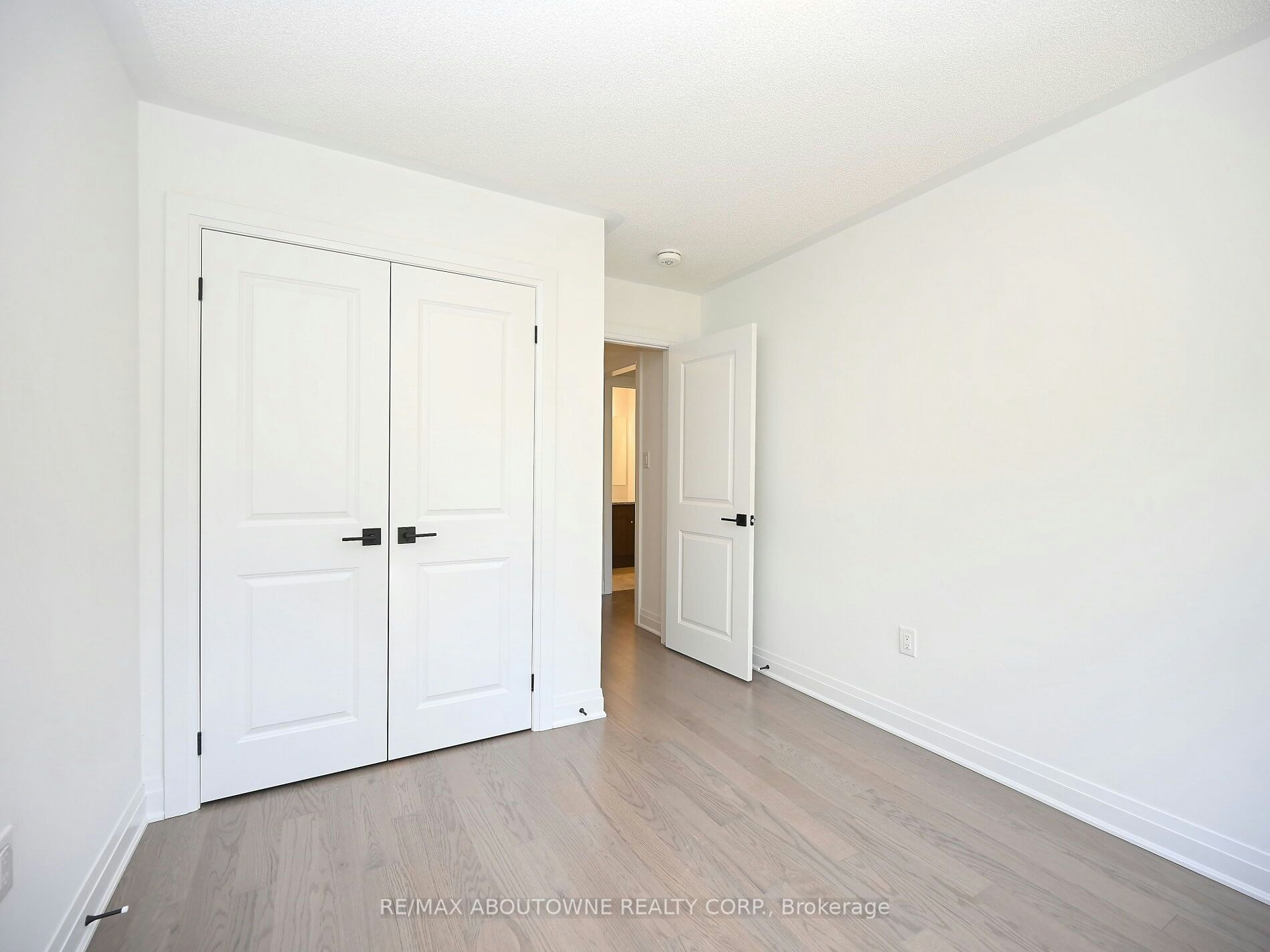 4088 Kadic Terrace, Mississauga, ON, L5M 2S8 - 34