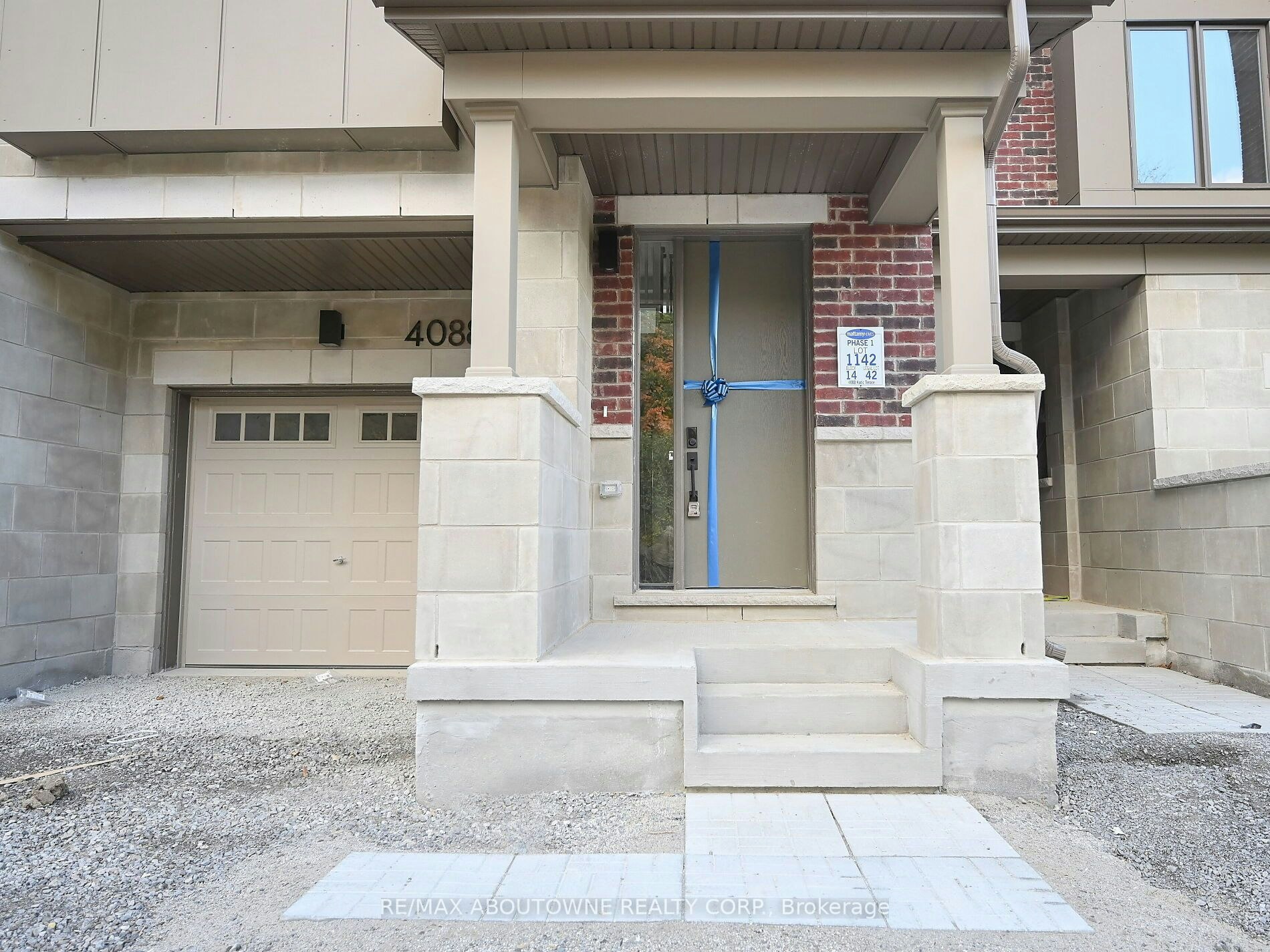 4088 Kadic Terrace, Mississauga, ON, L5M 2S8 - 2