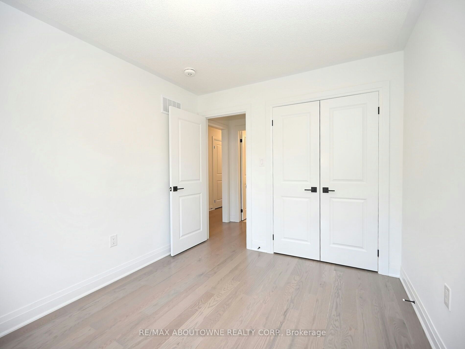 4088 Kadic Terrace, Mississauga, ON, L5M 2S8 - 38