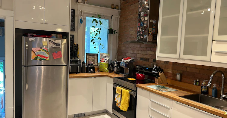 Lower-26 Indian Trail, Toronto, ON, M6R 1Z7 - 9