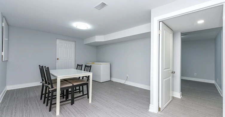110 Main N Street, Milton, ON, L0P 1B0 - 24