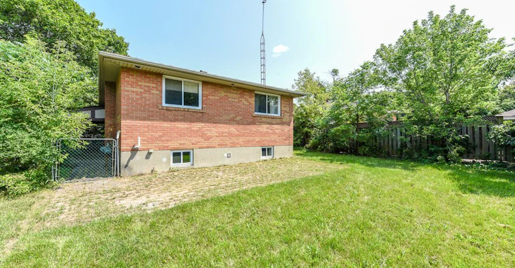 110 Main N Street, Milton, ON, L0P 1B0 - 49