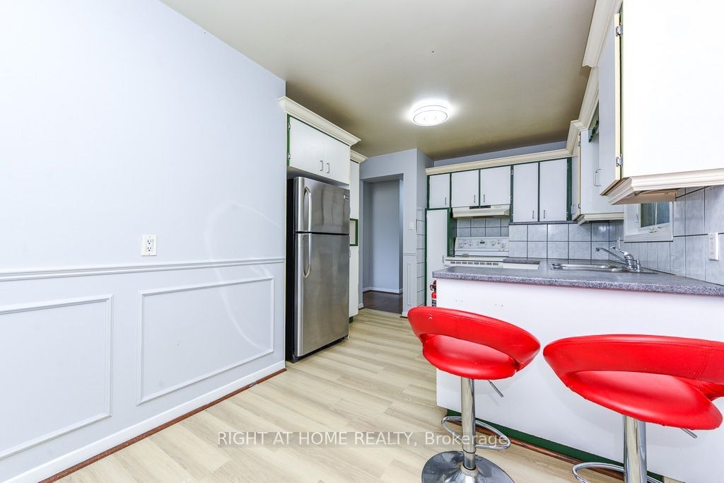 110 Main N Street, Milton, ON, L0P 1B0 - 17
