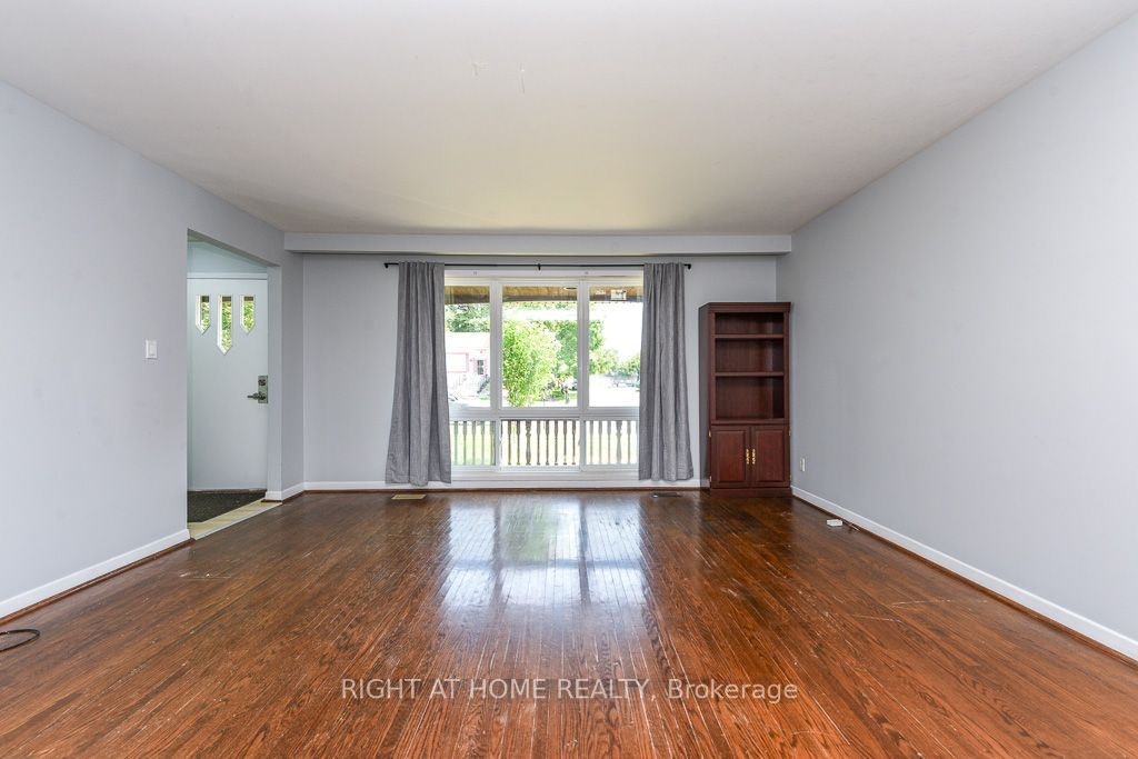 110 Main N Street, Milton, ON, L0P 1B0 - 11