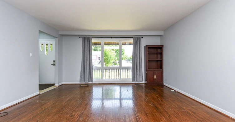 110 Main N Street, Milton, ON, L0P 1B0 - 11