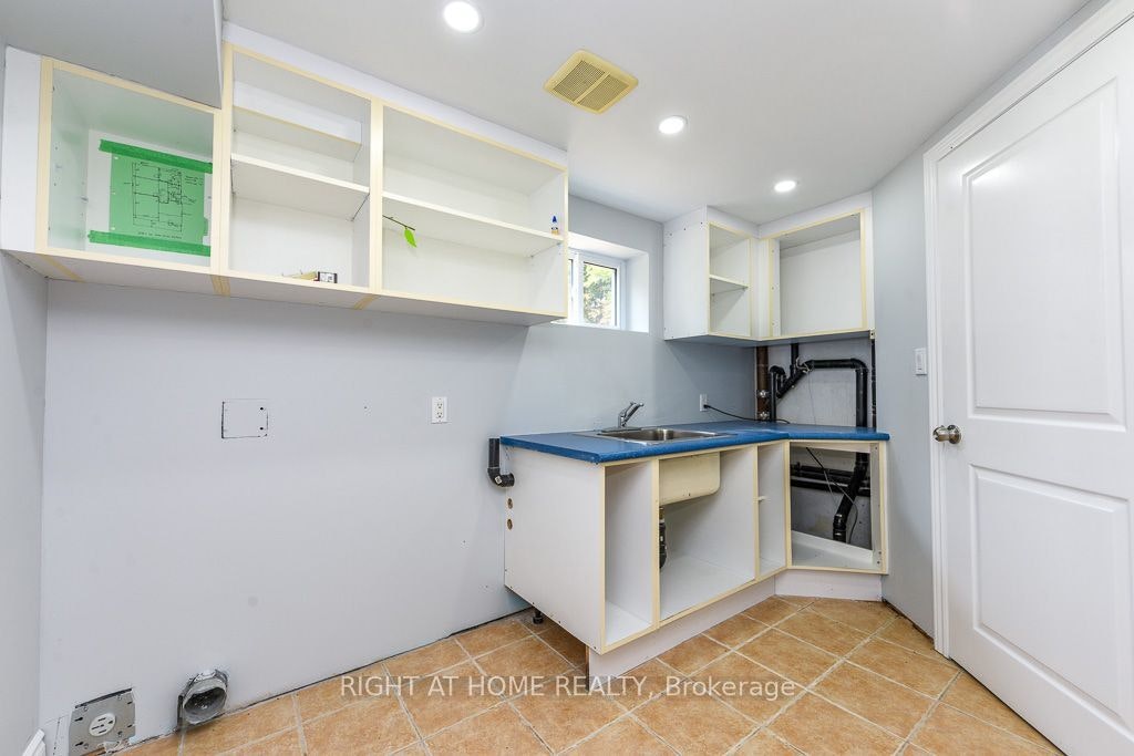 110 Main N Street, Milton, ON, L0P 1B0 - 34