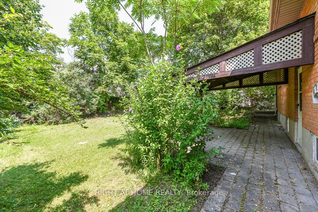 110 Main N Street, Milton, ON, L0P 1B0 - 5