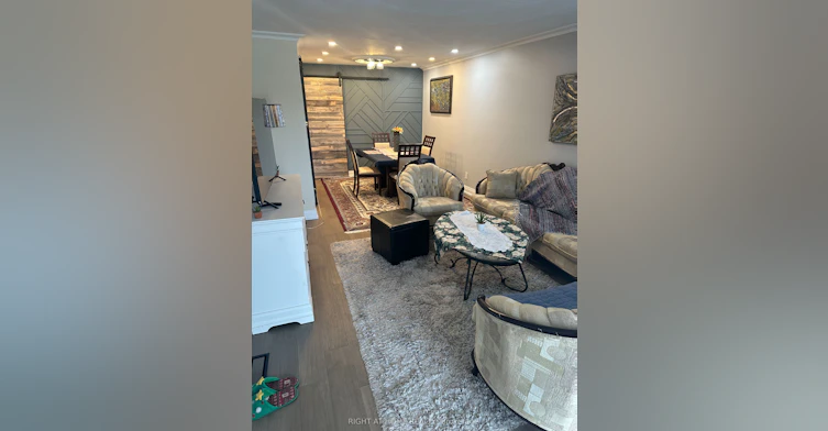 4076 Woodington Drive, Mississauga, ON, L4Z 1K3 - 6
