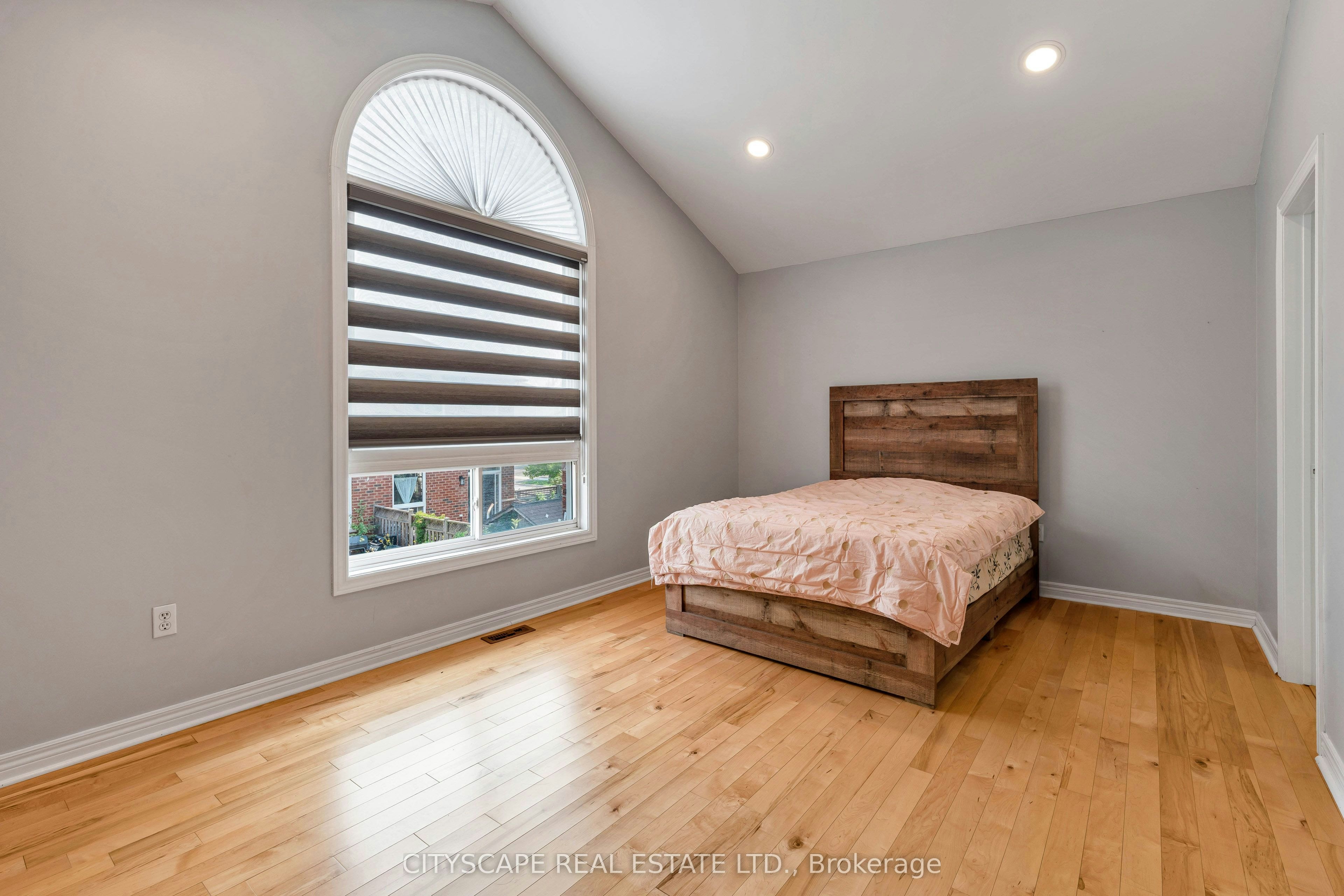5623 Longboat Avenue, Mississauga, ON, L5M 7E5 - 34