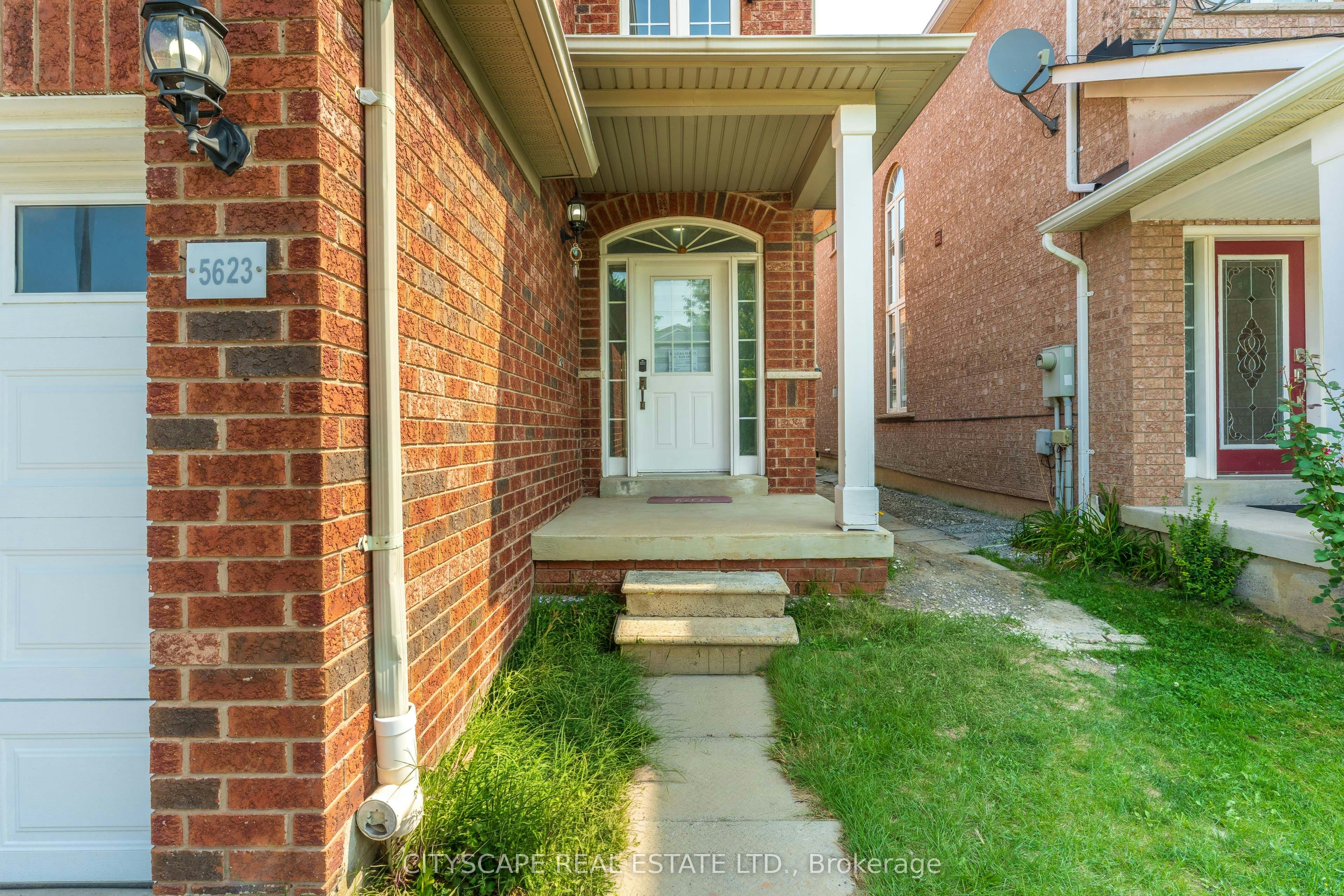 5623 Longboat Avenue, Mississauga, ON, L5M 7E5 - 6