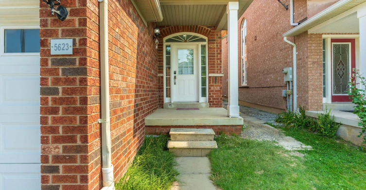 5623 Longboat Avenue, Mississauga, ON, L5M 7E5 - 6
