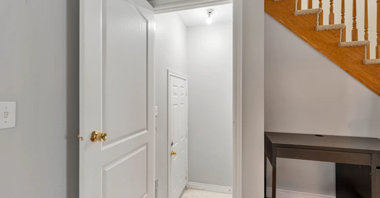 5623 Longboat Avenue, Mississauga, ON, L5M 7E5 - 24