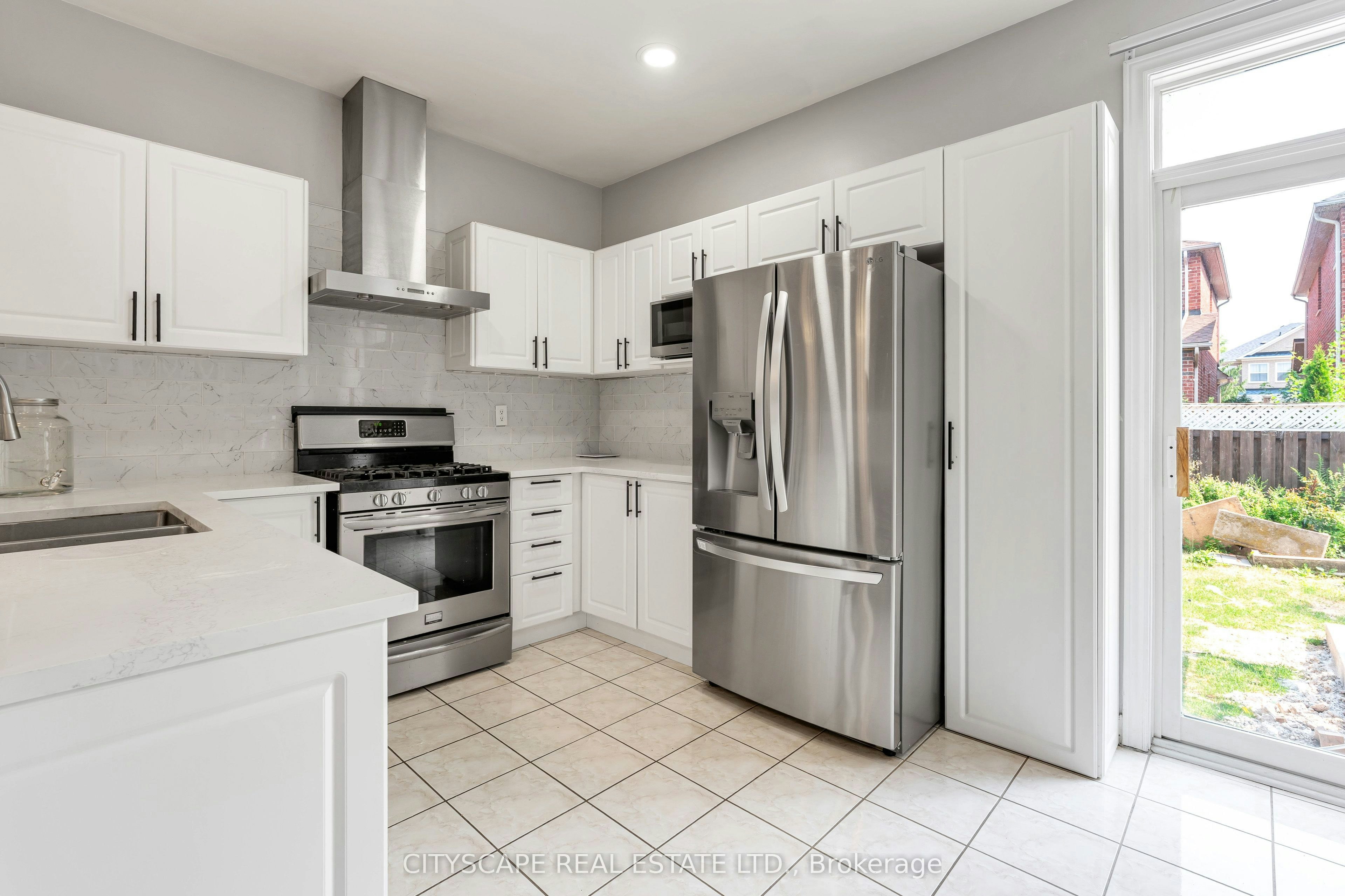 5623 Longboat Avenue, Mississauga, ON, L5M 7E5 - 23