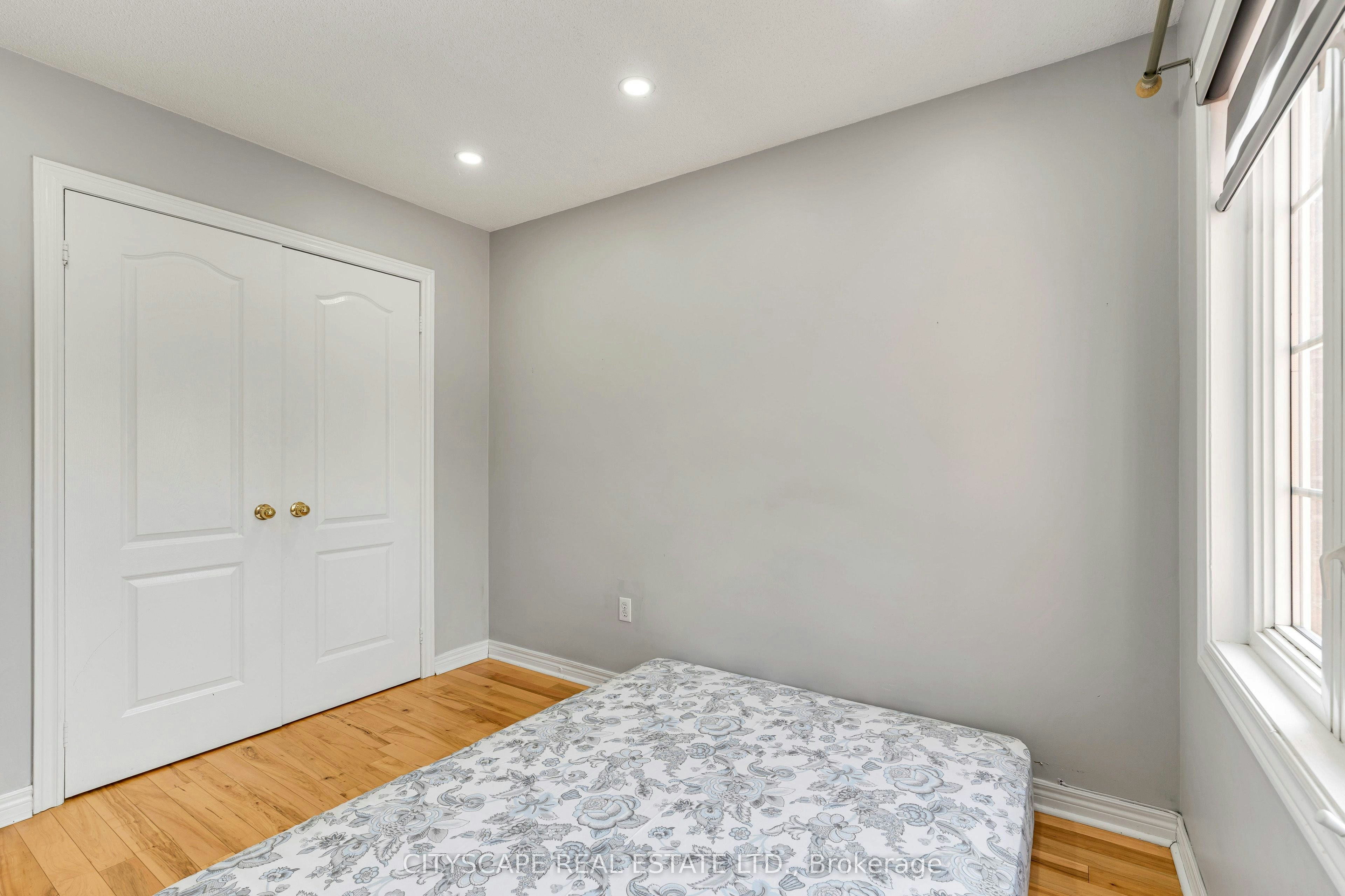 5623 Longboat Avenue, Mississauga, ON, L5M 7E5 - 29