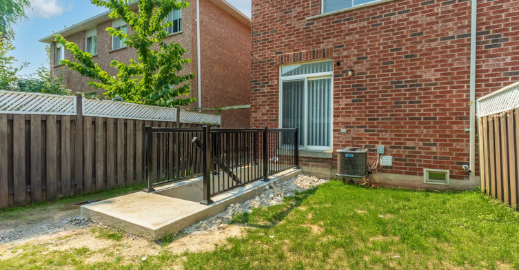 5623 Longboat Avenue, Mississauga, ON, L5M 7E5 - 45
