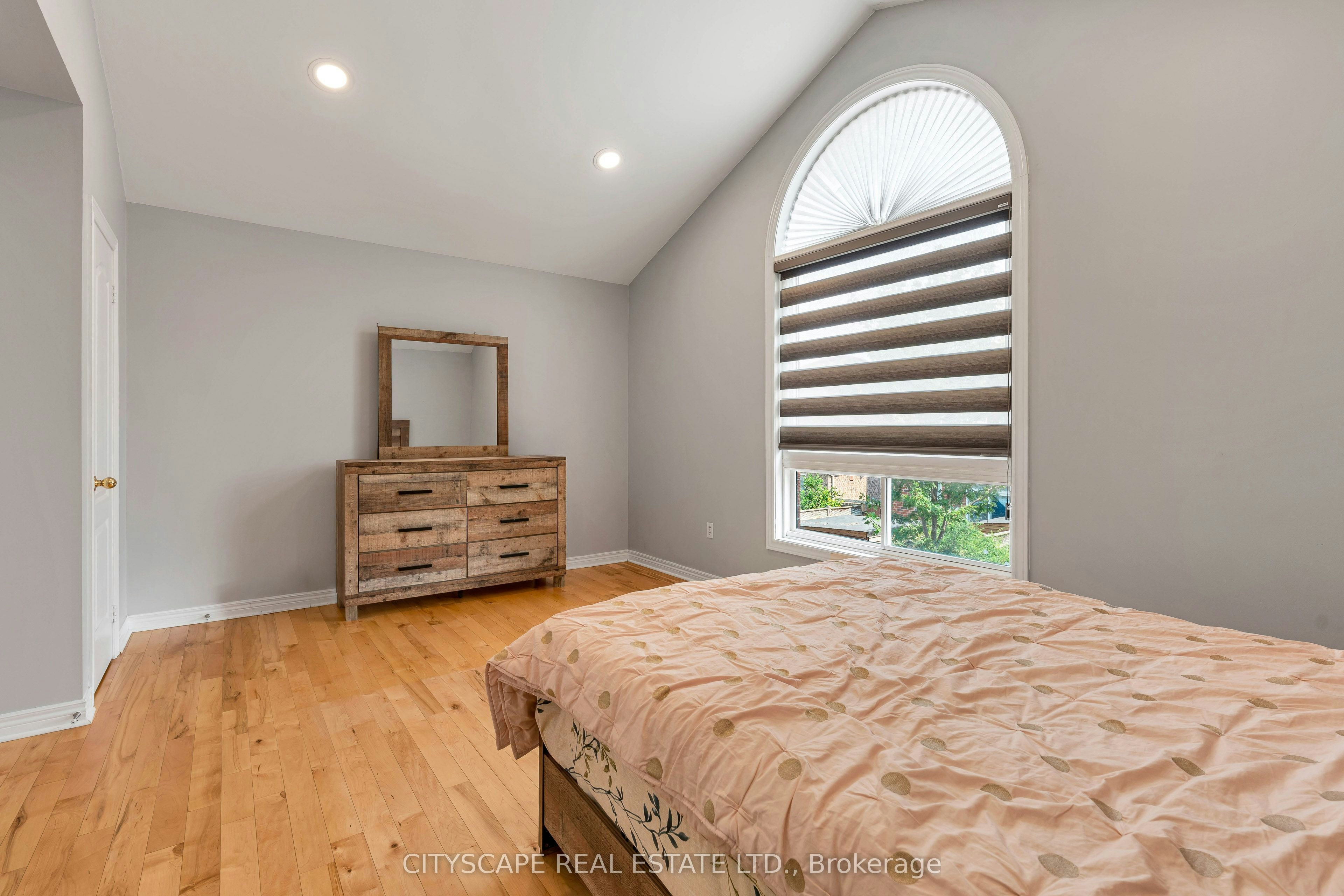 5623 Longboat Avenue, Mississauga, ON, L5M 7E5 - 41