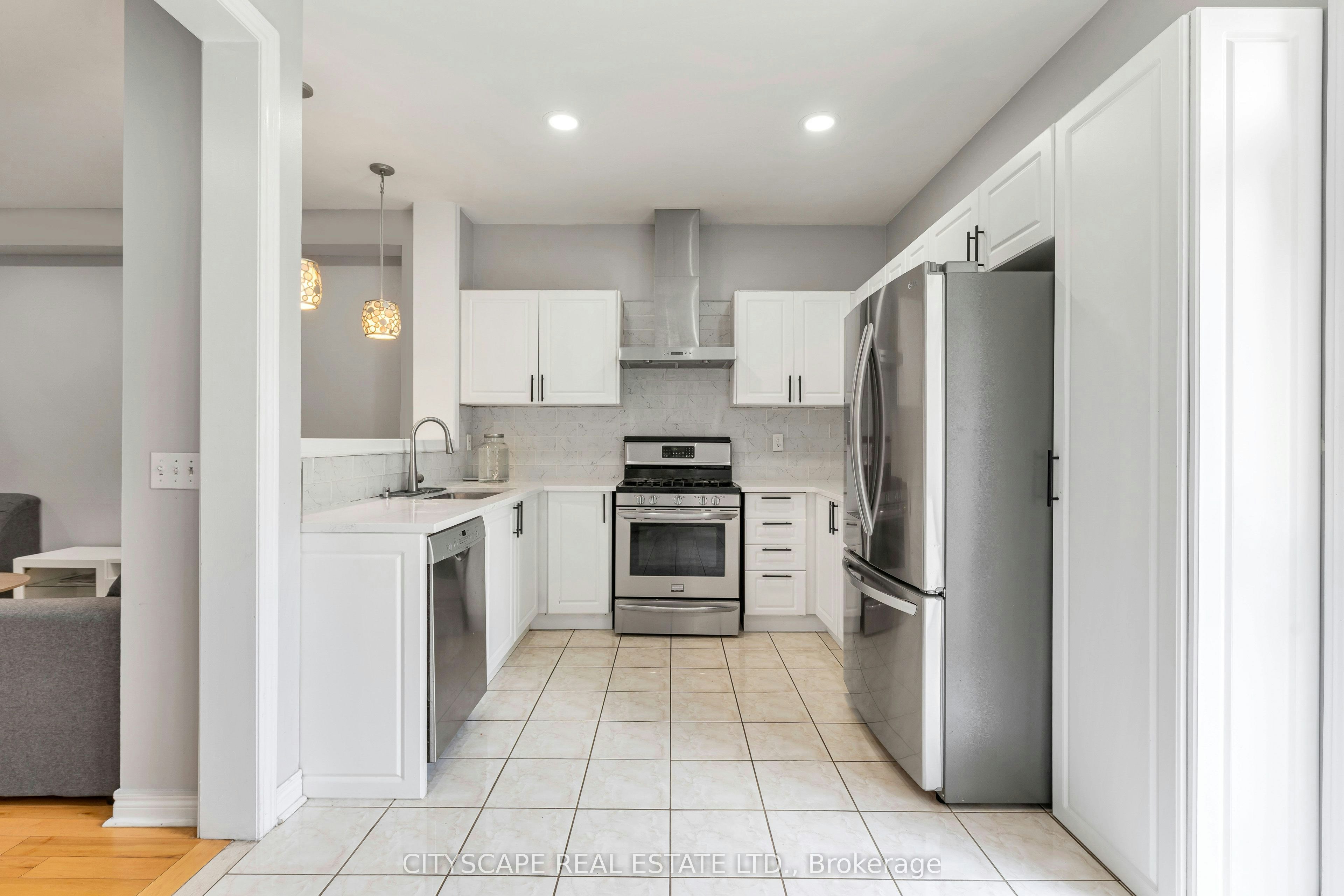 5623 Longboat Avenue, Mississauga, ON, L5M 7E5 - 21
