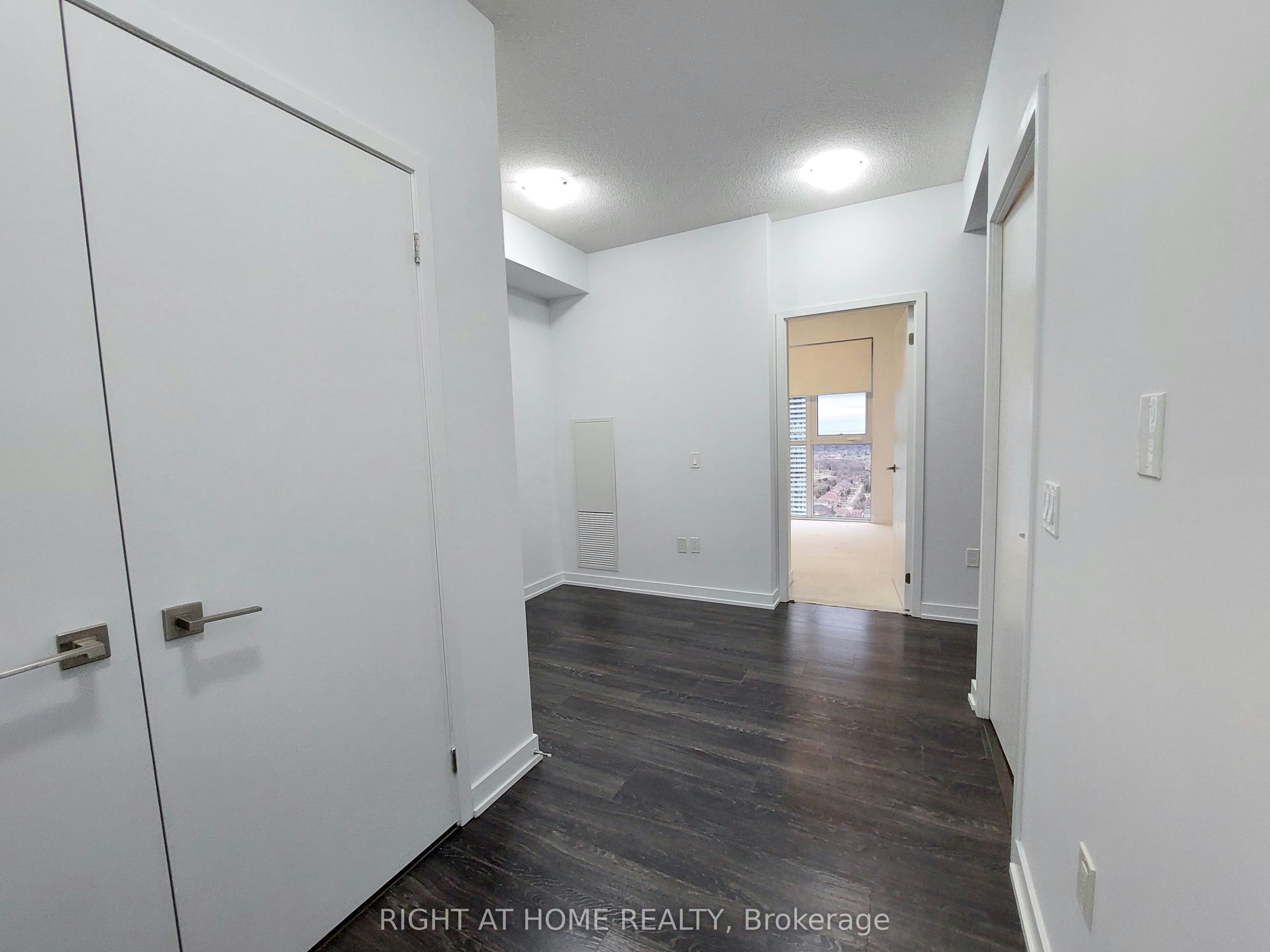 2820-4055 Parkside Village Drive, Mississauga, ON, L5B 0K8 - 10