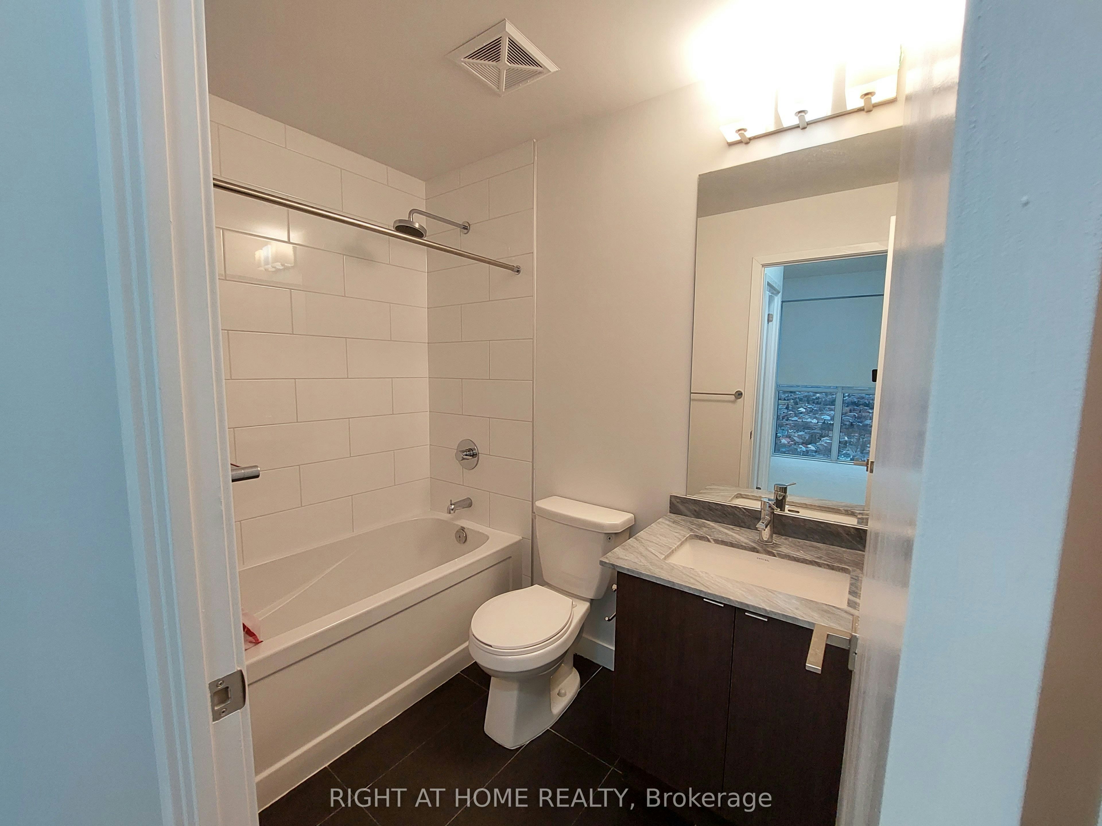 2820-4055 Parkside Village Drive, Mississauga, ON, L5B 0K8 - 16