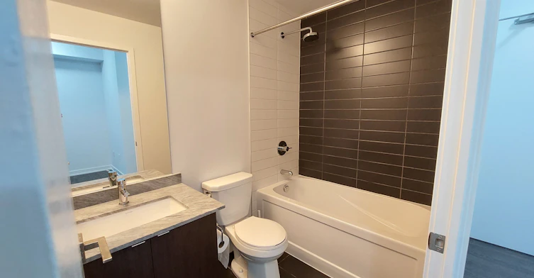 2820-4055 Parkside Village Drive, Mississauga, ON, L5B 0K8 - 12