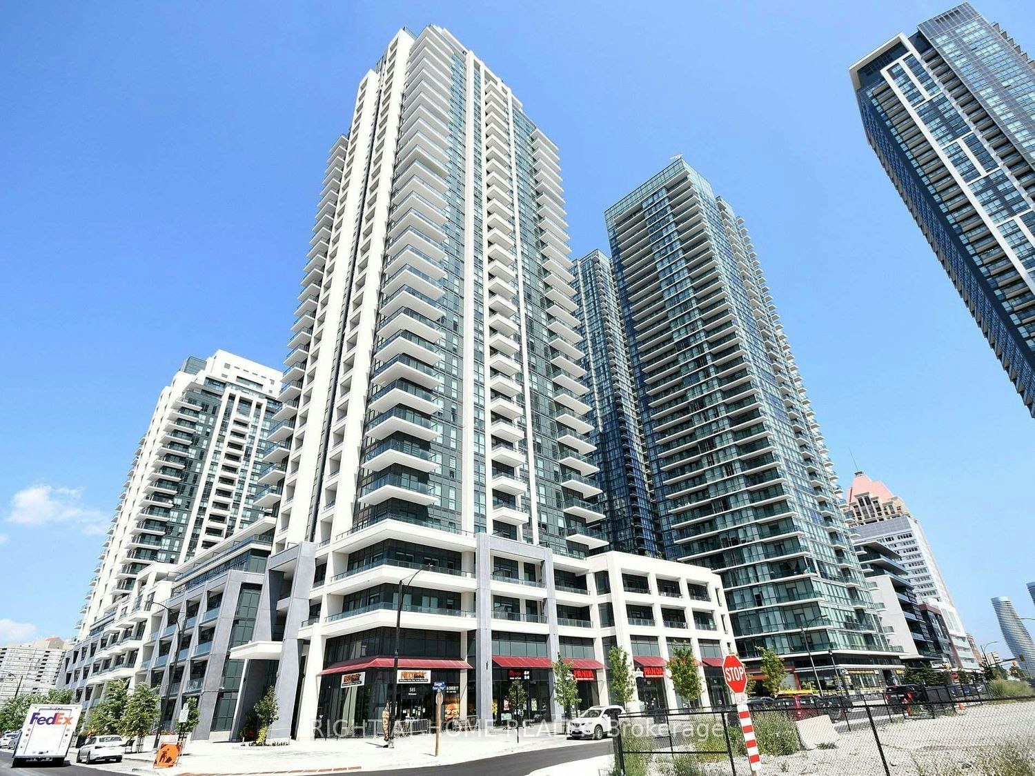 2820-4055 Parkside Village Drive, Mississauga, ON, L5B 0K8 - 2