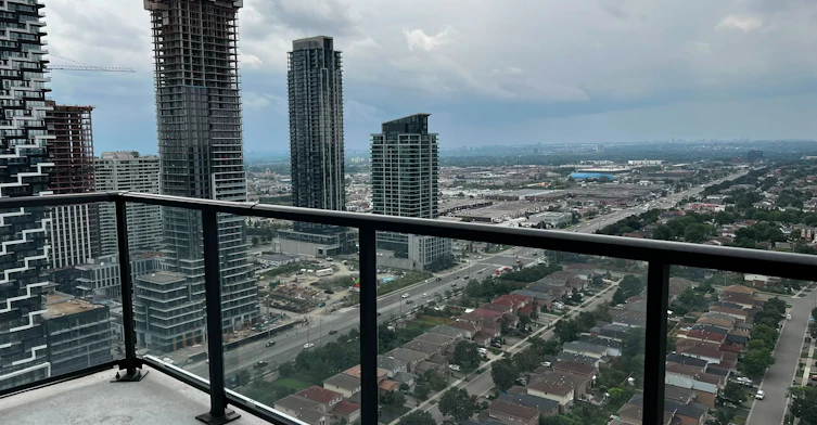 2820-4055 Parkside Village Drive, Mississauga, ON, L5B 0K8 - 19