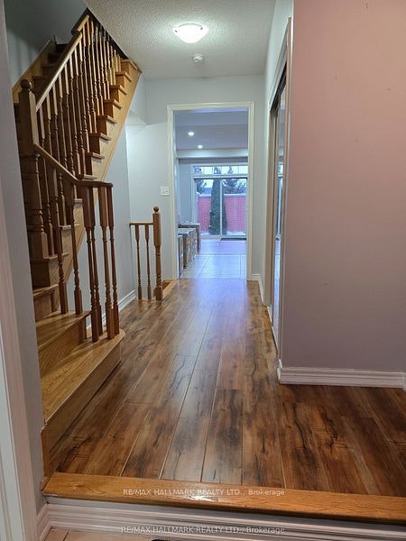 32 Kempenfelt Trail, Brampton, ON, L7A 0Z6 - 2