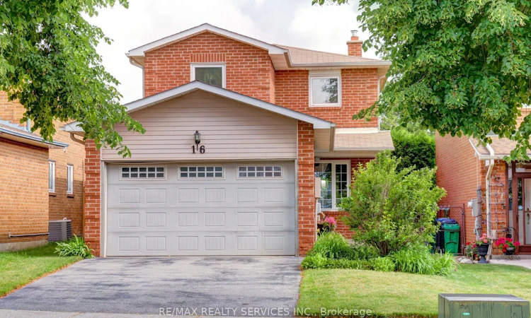 16 Cavalier Court