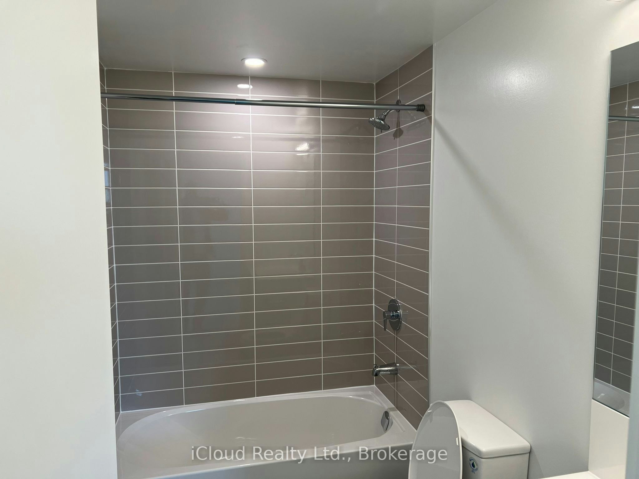 1102-4010 Eglinton Avenue, Toronto, ON, M9A 0G5 - 12