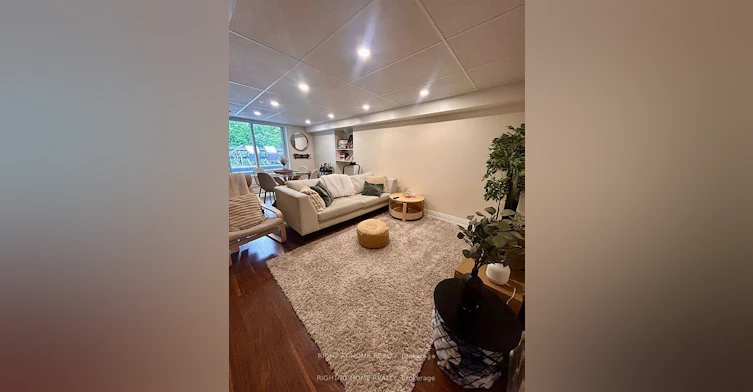 3766 Forest Bluff Crescent, Mississauga, ON, L5N 7T7 - 3