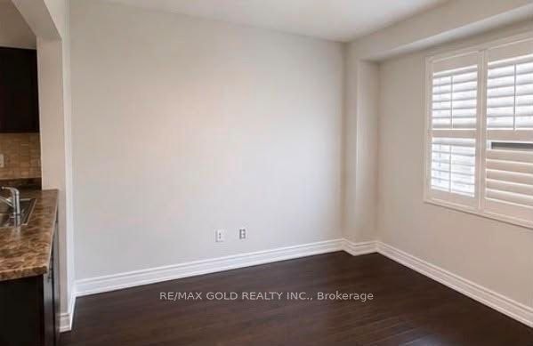 765 Millworks Crescent, Mississauga, ON, L5V 0B9 - 5