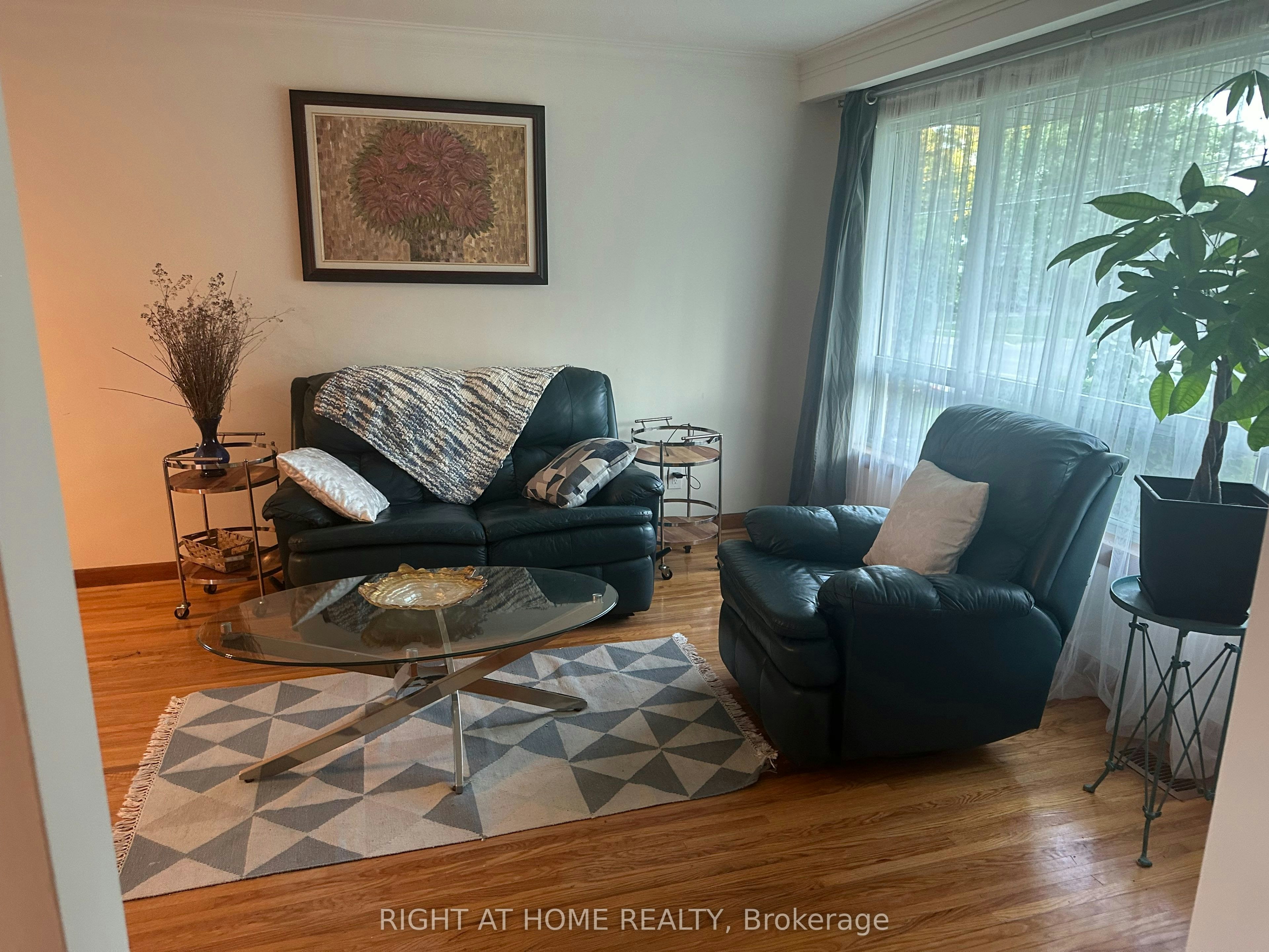 309 Queen Mary Drive, Oakville, ON, L6K 3L5 - 6