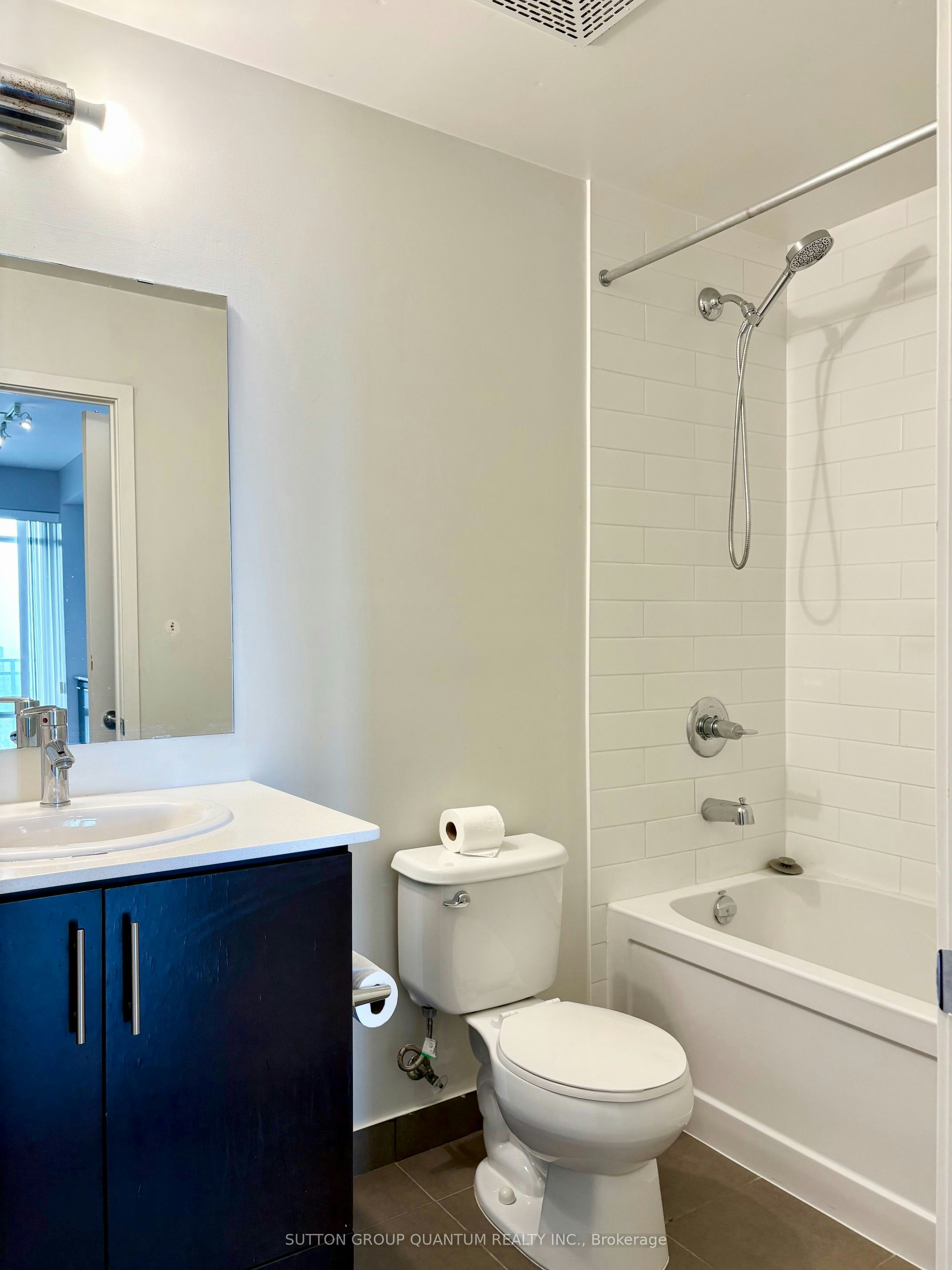 2501-360 Square One Drive, Mississauga, ON, L5B 0G7 - 4