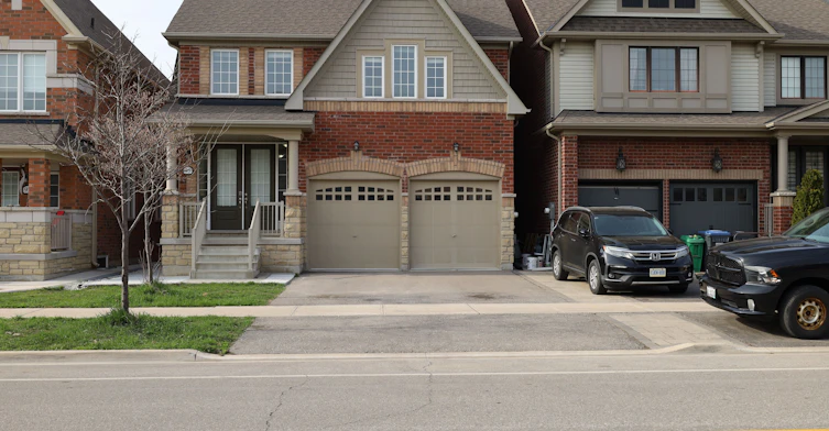 #Lower-95 Bonnieglen Farm Boulevard, Caledon, ON, L7C 4B7