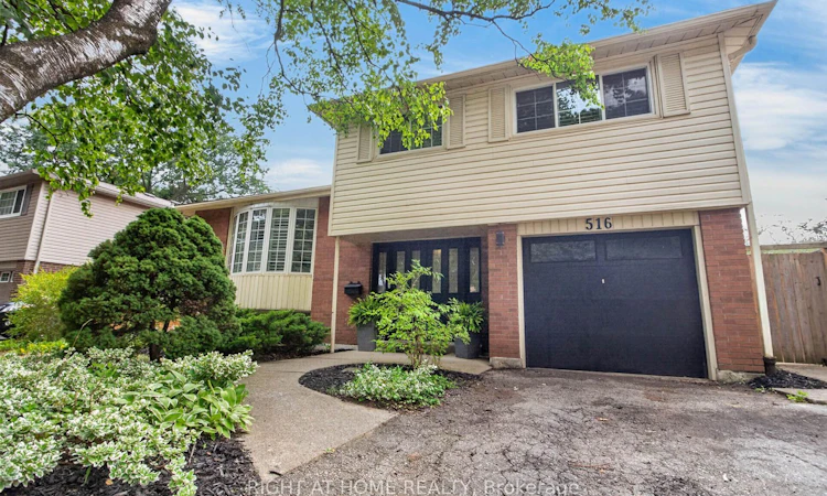 516 Kenmarr Crescent