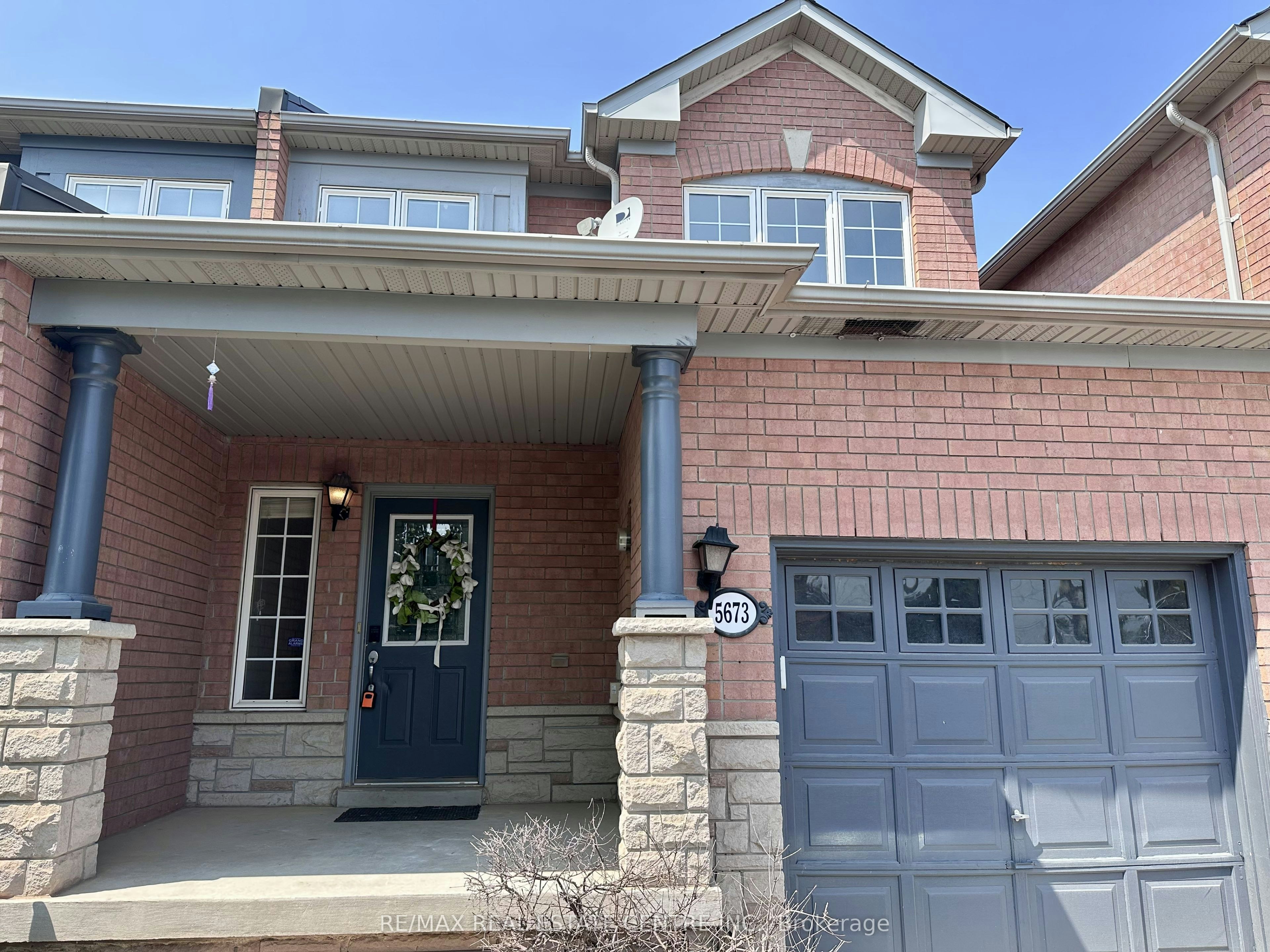 5673 Flora Drive, Burlington, ON, L7L 6X4